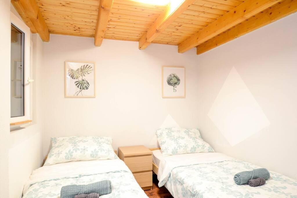 Famous Kiraly Street At Large 3Br 10Ppl @ Central Budapest Exterior photo